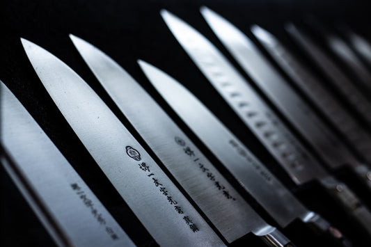 The Complete Guide to Storing Japanese Knives Safely and Maintaining Their Performance