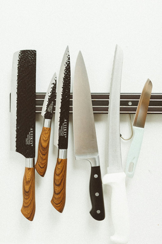 Japanese Knives Holiday Gift Guide: Choosing the Perfect Blade for Every Cook