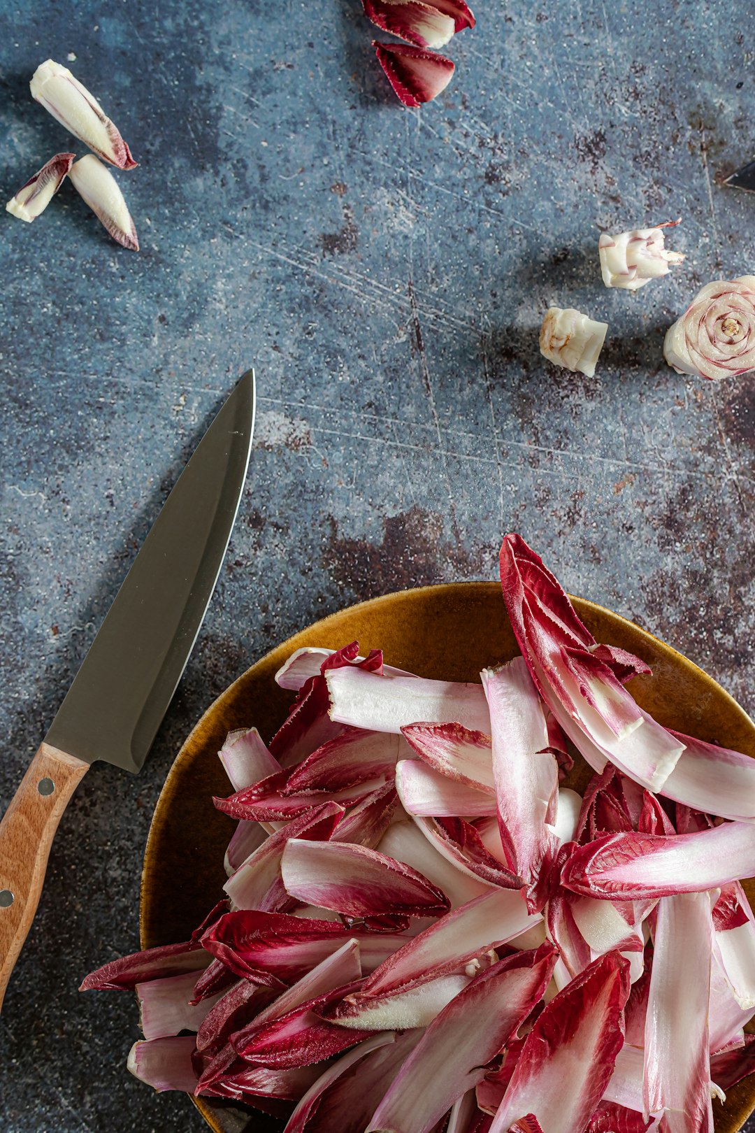 How to Dice an Onion with a Chef Knife: A Step-by-Step Guide to Mastery