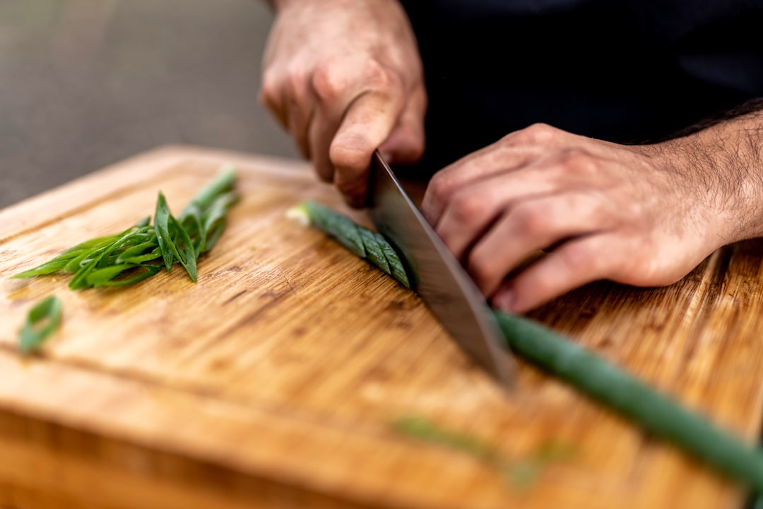 How to Chop Herbs Finely Using Japanese Knives: A Step-by-Step Guide to Master Knife Skills
